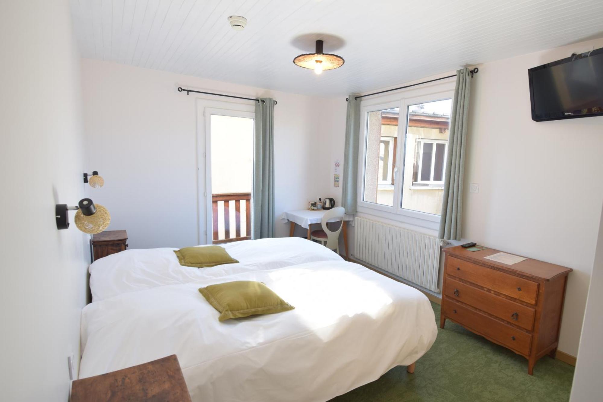 Hotel Les Chenets Saint-Julien-en-Champsaur Екстер'єр фото