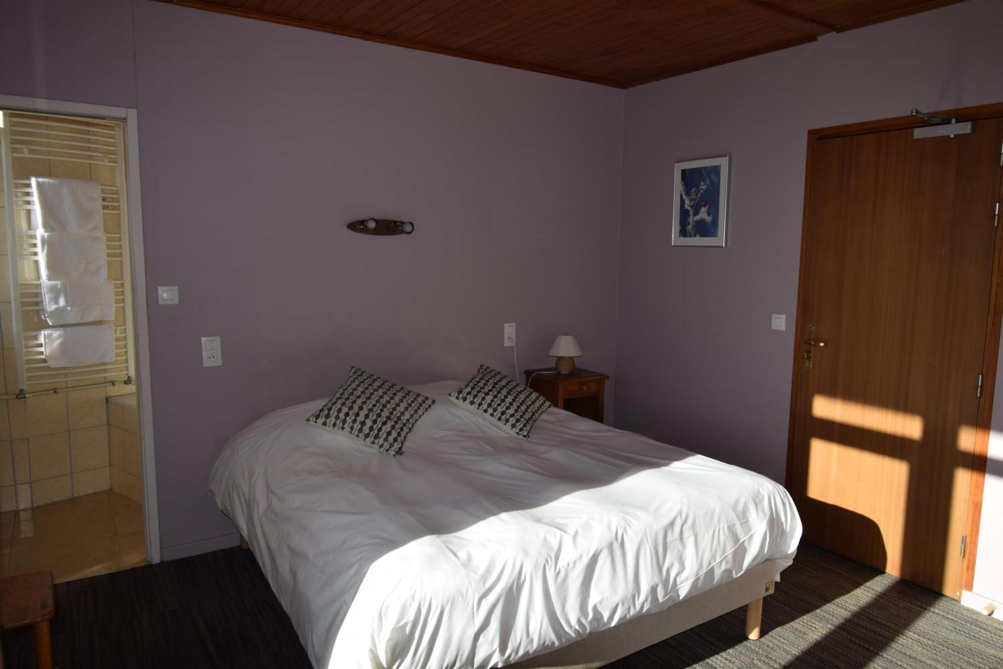 Hotel Les Chenets Saint-Julien-en-Champsaur Екстер'єр фото