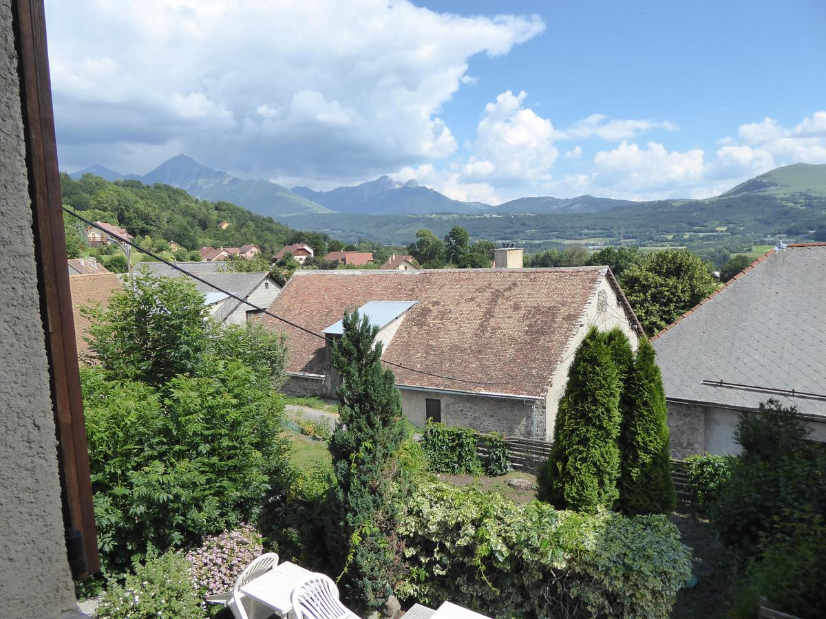 Hotel Les Chenets Saint-Julien-en-Champsaur Екстер'єр фото